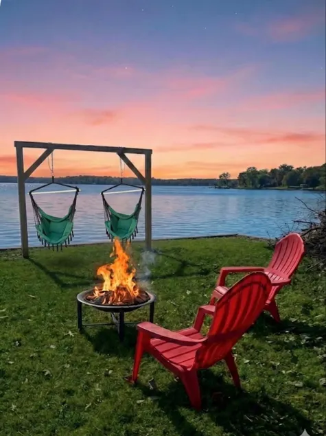 Sunset Tower on Lake RC-Balcony Water View Cabin - Image 1