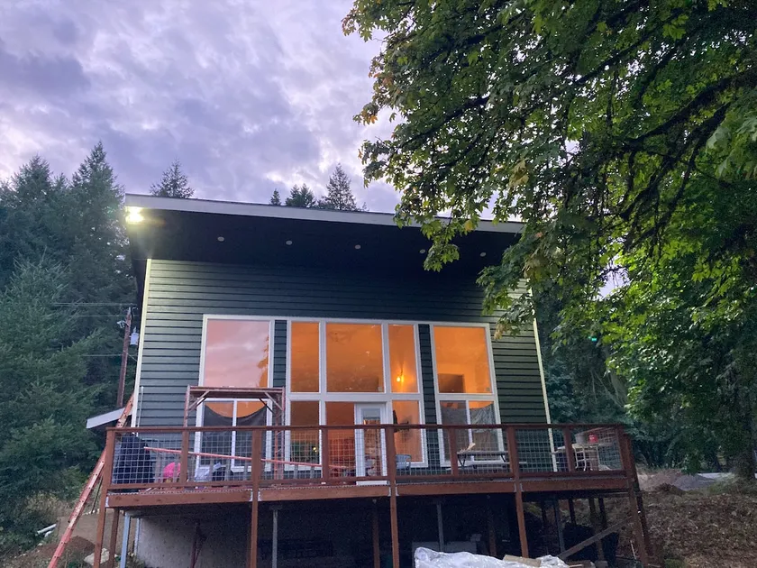 Covered bridge cabin getaway - Image 1