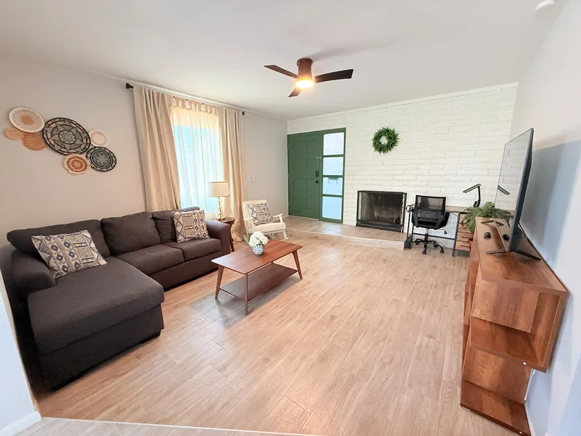 Mesa 3 Palms Apartment - Image 1