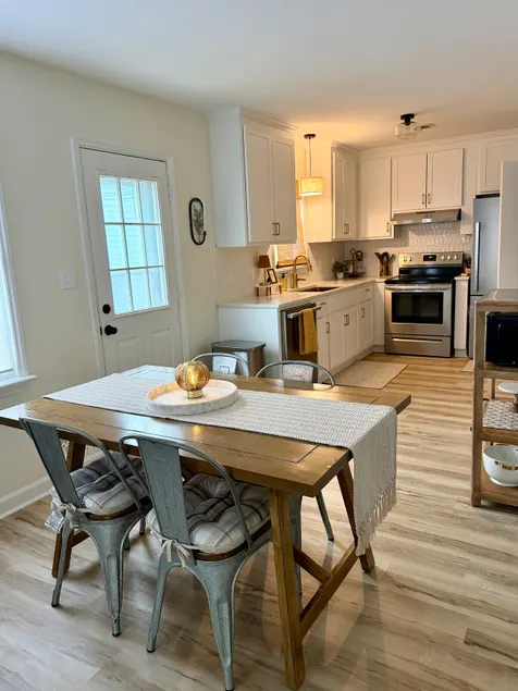 Soothing, Cozy Retreat Near Downtown Louisburg - Image 1