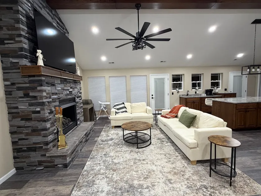 The Lake House! Fishing, Hunting and relaxing. - Image 1