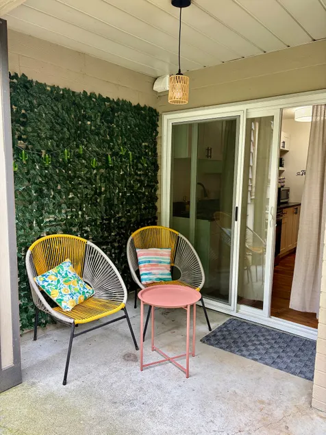 Entire Guest Suite in Central Abbotsford, Sleeps 4 - Image 1