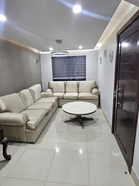Residence in Mitras Poniente - Image 1
