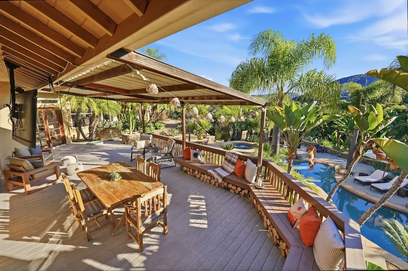 Private 3-Acre Retreat -Pool, Casita & Lemon Grove - Image 1