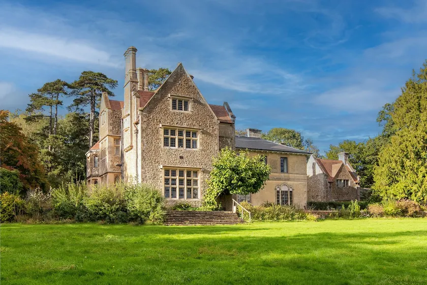 Cleeve House Grand Manor · Near Bath · Sleeps 26 - Image 1