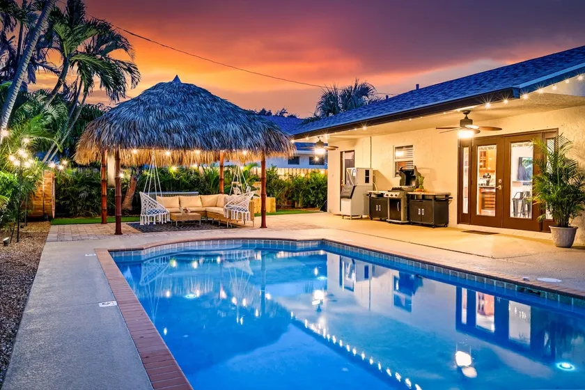 Delray Retreat~Heated Pool~Sauna~Cold Plunge~Games - Image 1