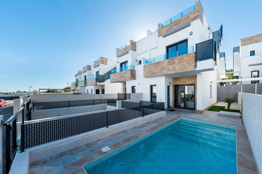 Villa Nina Rose - Image 1