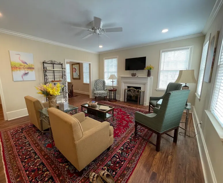 The Platform Townhome by Kirk Murphy Hospitality - Image 1