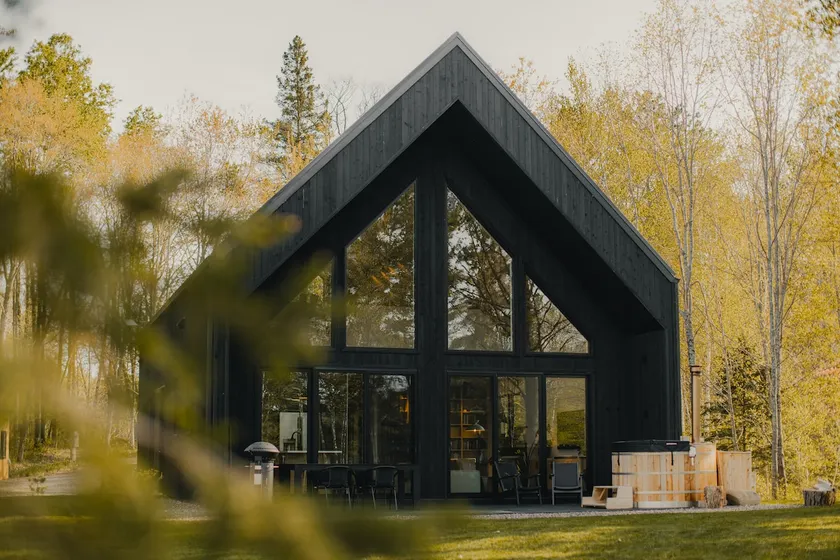 Modern & Cozy Northwoods Cabin w Cedar Hot Tub - Image 1