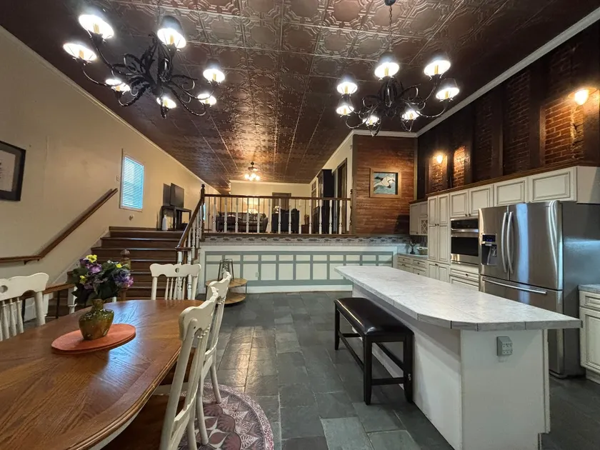 The Downtown Loft - Image 1