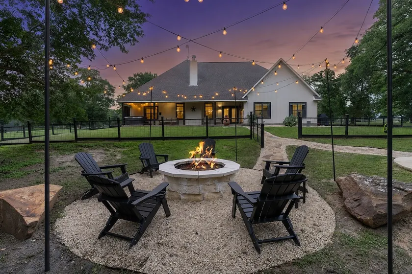 Modern Brenham Retreat on 1.5 Acres - Image 1