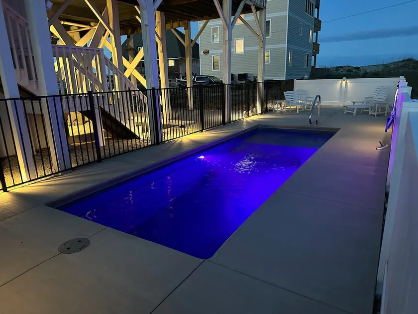 Semi‑Oceanfront Heated Pool, Hot Tub & Views | OBX - Image 1