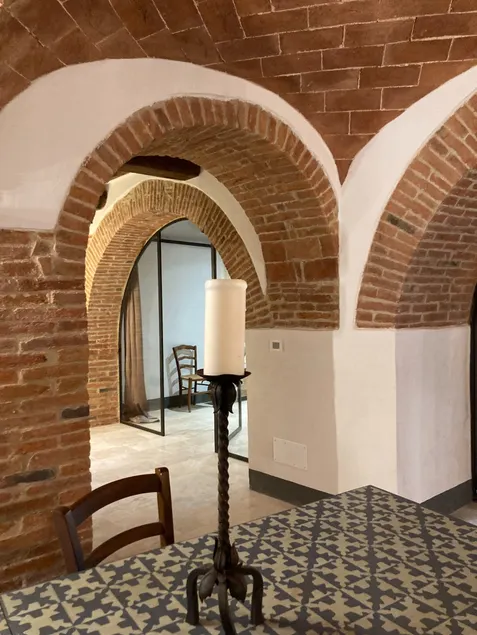 Characteristic apartment with terrace on the walls of Lucignano - Image 1
