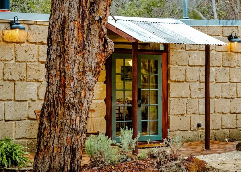 Red Gum Cottage - Image 1
