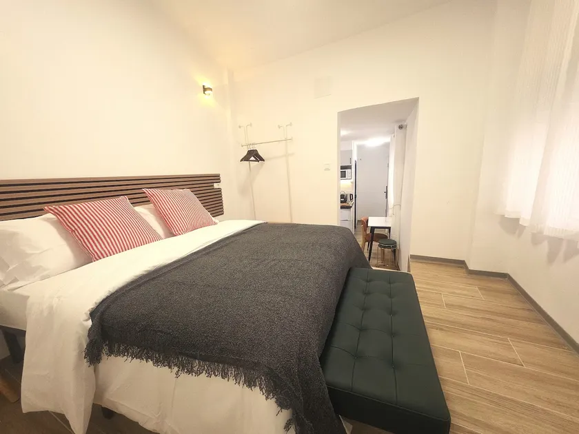 107 NEW Private studio, 15 minutes by train to Madrid. - Image 1