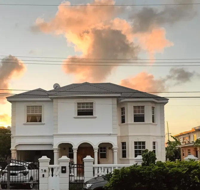 Westend Palace – Comfort & Style in Prime Location - Image 1