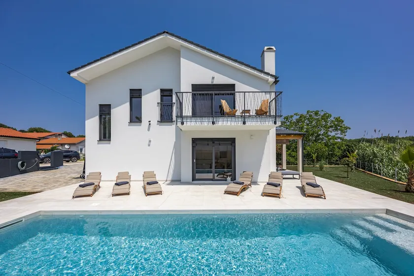 Villa Enja in tranquille village with heated salted pool - Image 1