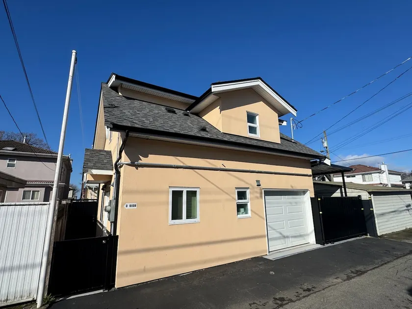 Private 2BR Entire Home/ 10 mins to metrotown - Image 1