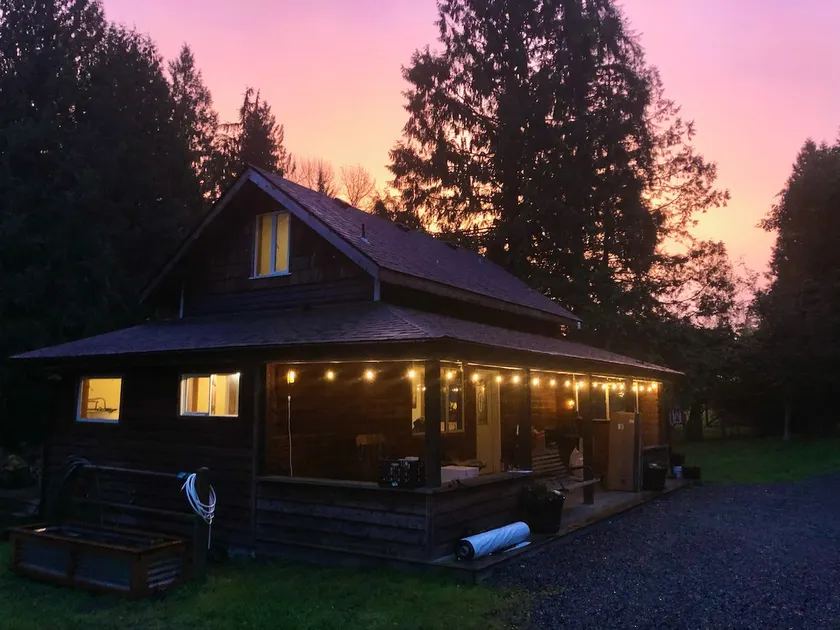 Cabin Retreat at House on the Hill Farm - Image 1