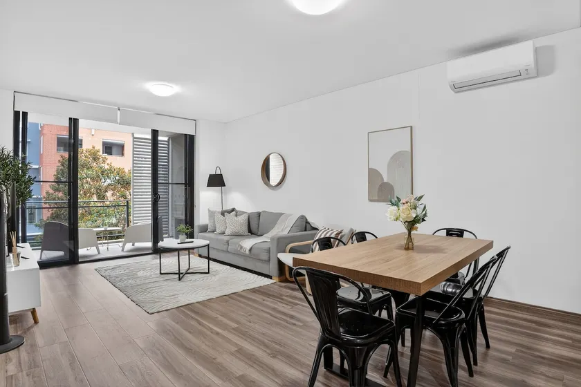 Waterfront 2BR With 2 Parking| Near Olympic Park - Image 1