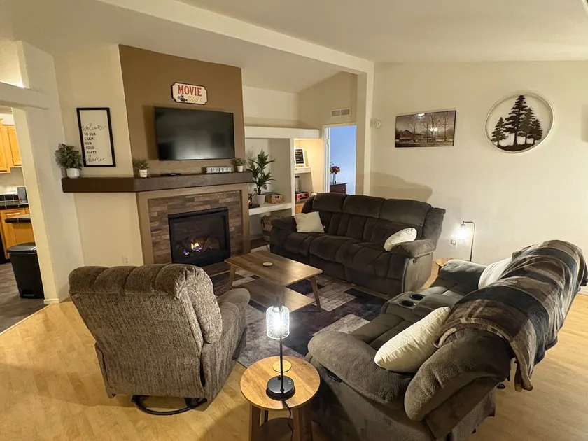 3BR Retreat in North Albany Near OSU & Wineries - Image 1