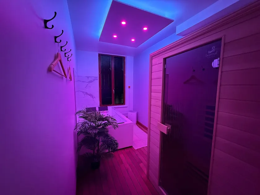 Secret of the Bubbles - Spa & Champagne - Image 1