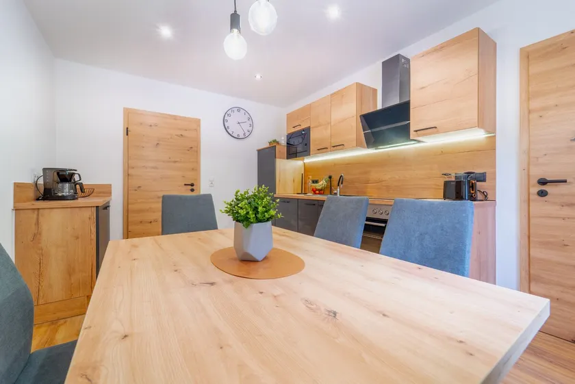 Newly renovated 2-BR apartment “Max” near Area47 - Image 1