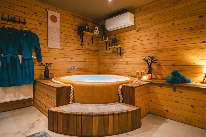 Private spa at the gates of the Ardennes - Image 1