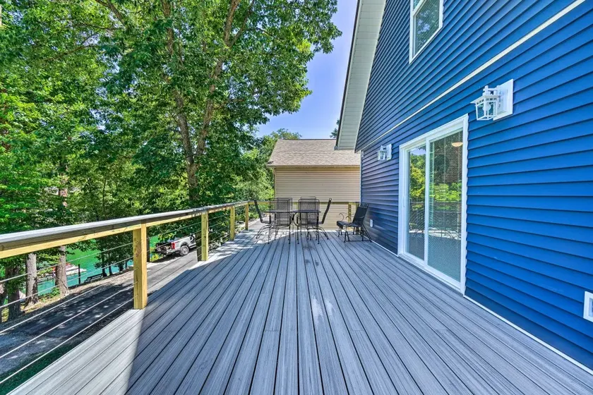 Sapphire Cottage - Waterfront, slide, kayaks! - Image 1