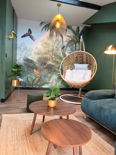Tropical Escape - Change of scenery in the city center - Image 1