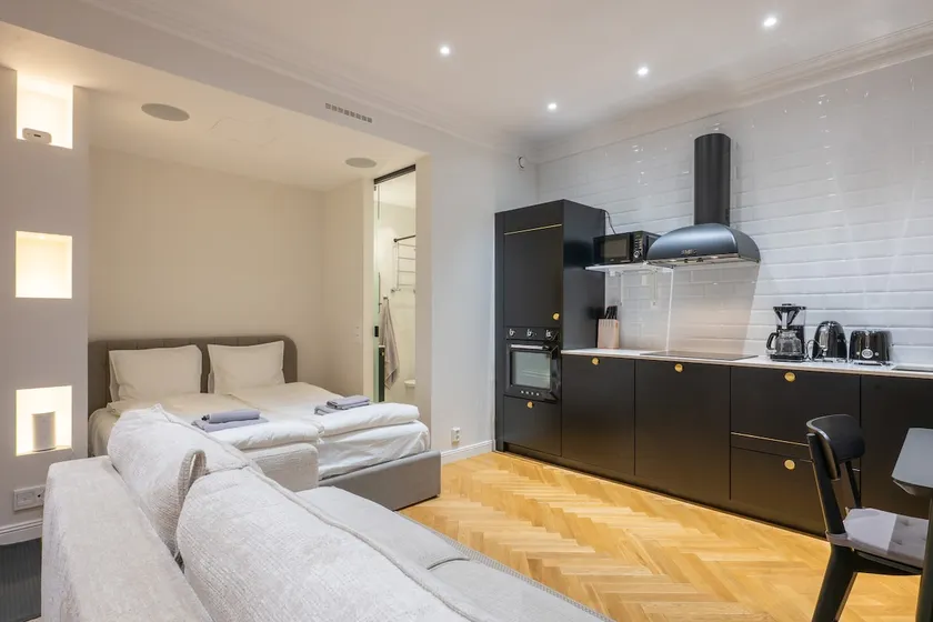 Very Cental Scandic Studio Apartment with Balcony - Image 1