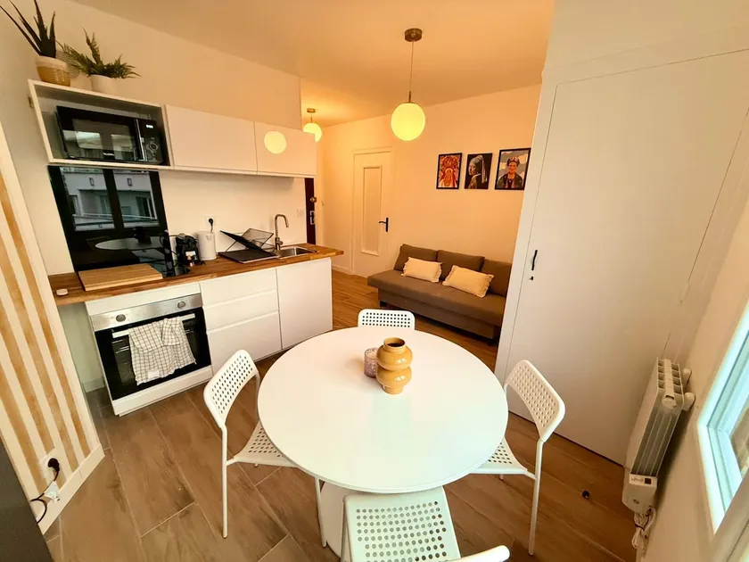 New two-room apartment, city center, sleeps 4, balcony - Image 1