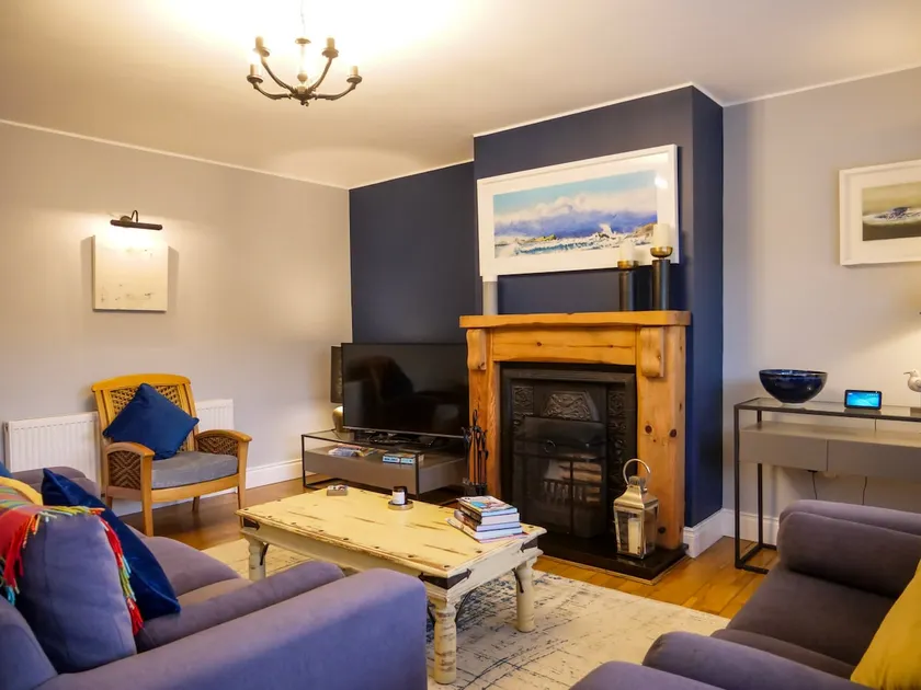 The Snug at Dingle - Image 1