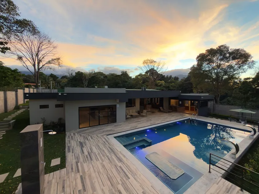 Modern House On Los Naranjos Road, Juayua - Image 1