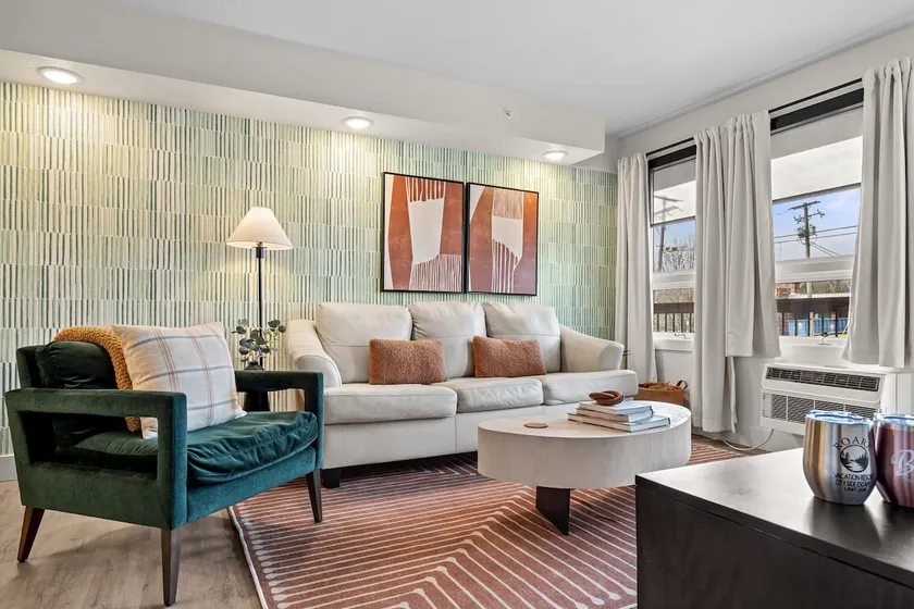 Cityside Escape | Pool and Fitness Center Access! - Image 1