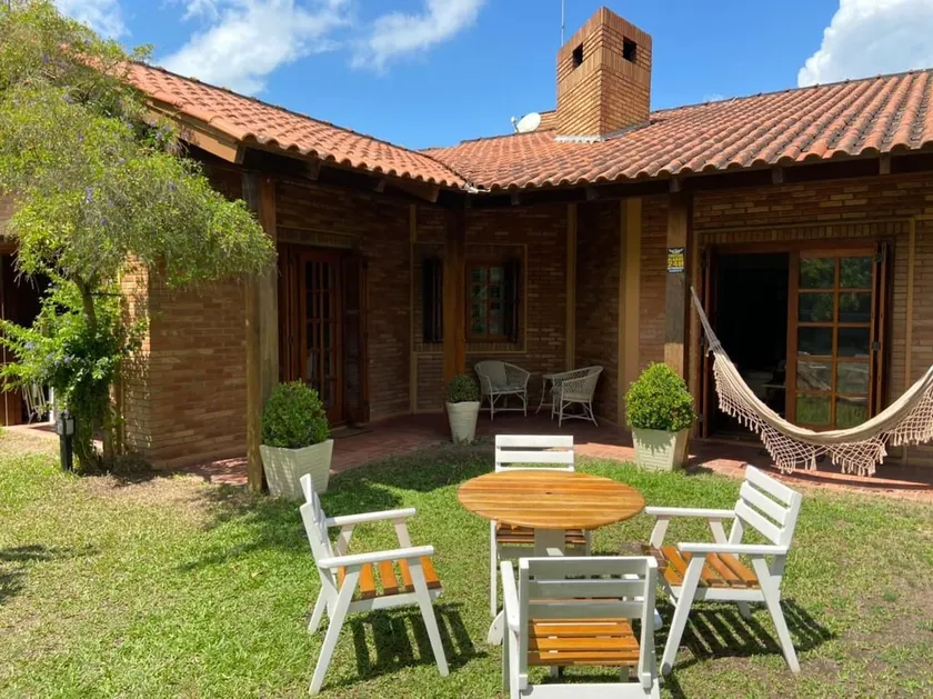 house 150 m from the lagoon. 3 suites + 1 bedroom - Image 1