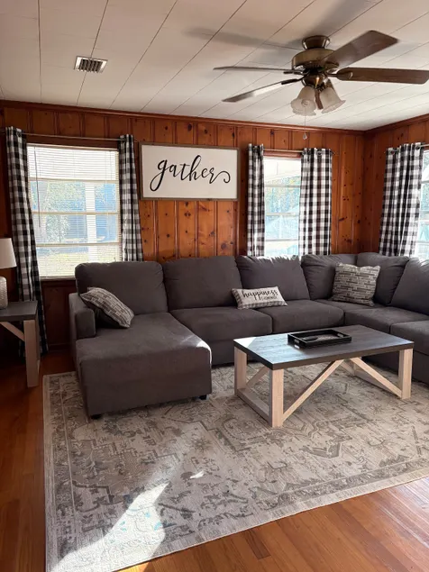 Quiet Farm Stay Retreat Family Pet Friendly Escape - Image 1
