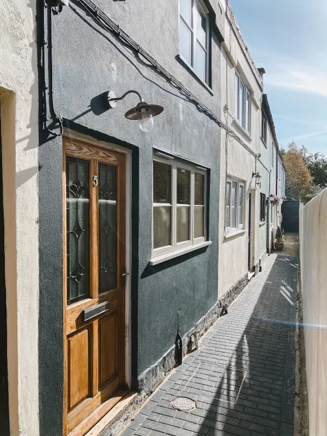 Charming Character Cottage in Central Bridport - Image 1