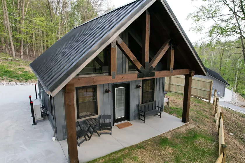 Thistle Cabin - Image 1