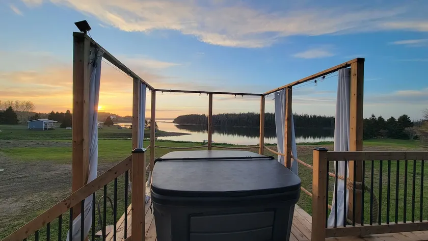 Cape Breton Oceanfront | Gray Cottage + Hot Tub - Image 1