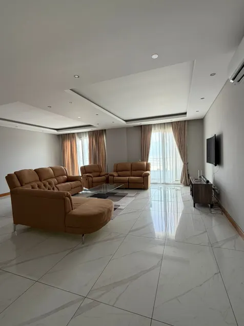 Ocean Breeze Apartment - Image 1