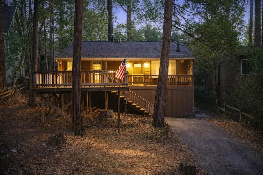 TwainHarte Cabin/Walk to DowntownSleep6 Lake acces - Image 1