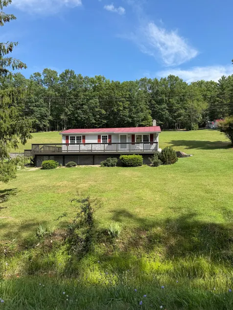 The Cottage on Pond Hill - Image 1