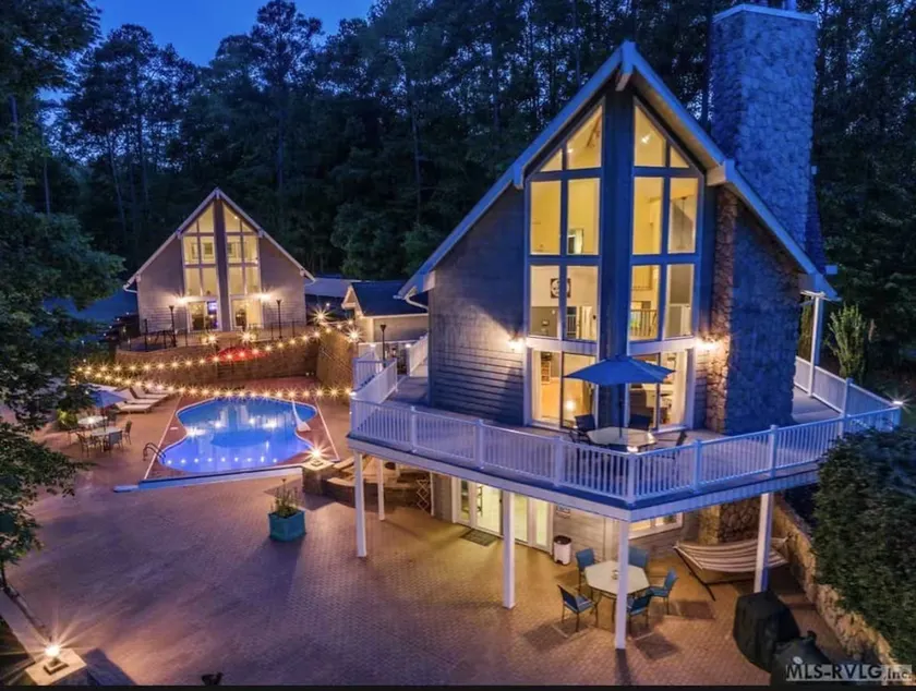 Lakefront, Dock, Game Room, Great Deck, Kayaks - Image 1