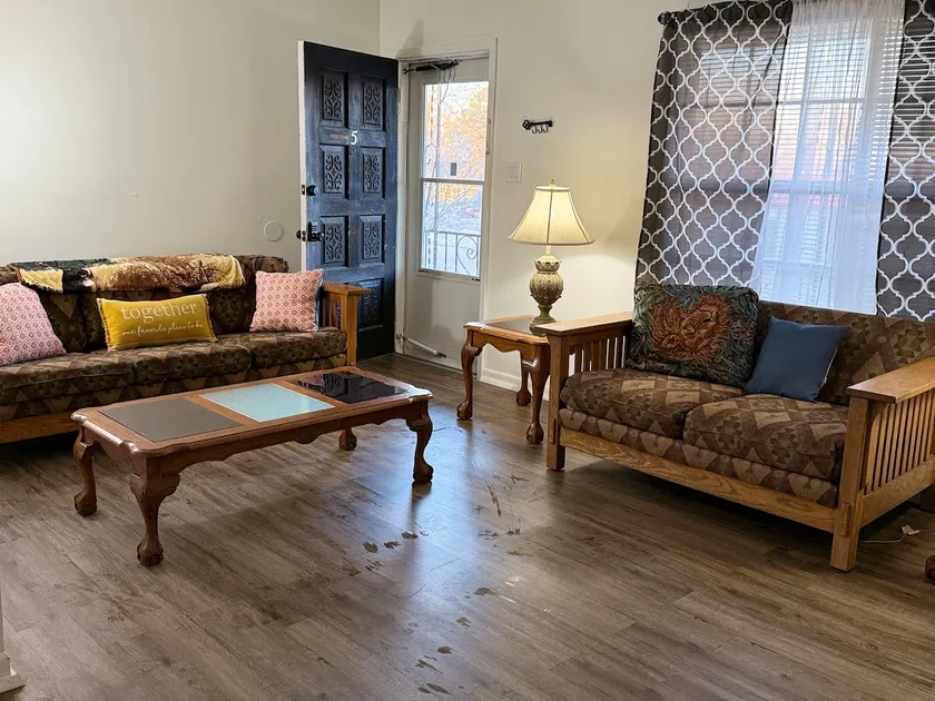 Cozy casa # 5 - Image 1