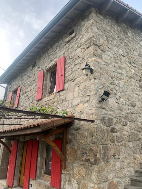 Gîte Les Vignes au Cheylard - Image 1