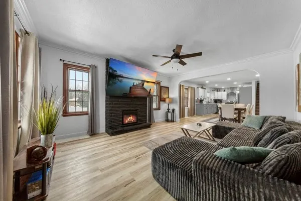 Nice 5BR Home By Shattuck • 85” TV/ Modern Kitchen - Image 1
