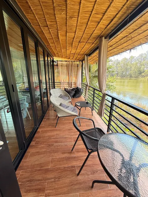 Bliss Lake House near Zen Beach - Image 1