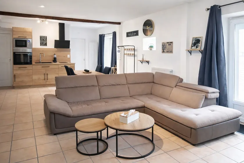 Private Spa & Sauna Romantic Getaway 1h30 Paris - Image 1