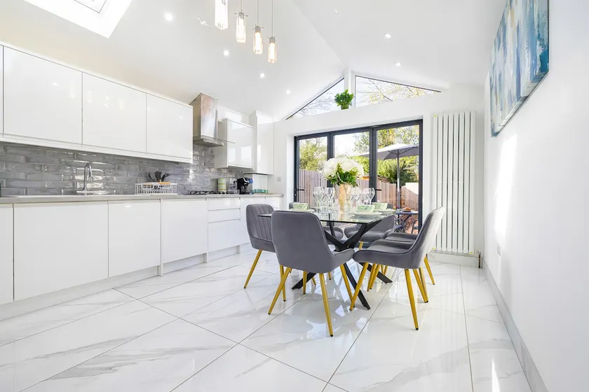  A stunning five-bedroom home located in the heart of Windsor driveway parking! - Image 1